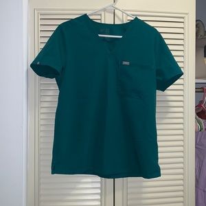 Figs Hunter green scrub set: size medium.